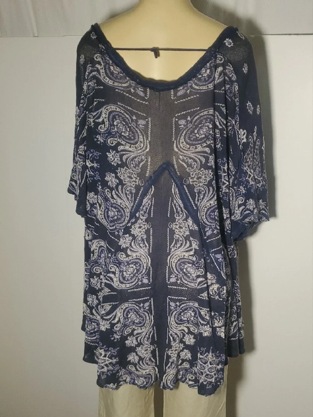 Free People No Matter What Women’s Navy Bandana-Print Lightweight Top Size S